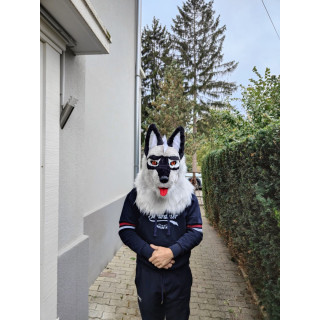 tête de fursuit chien