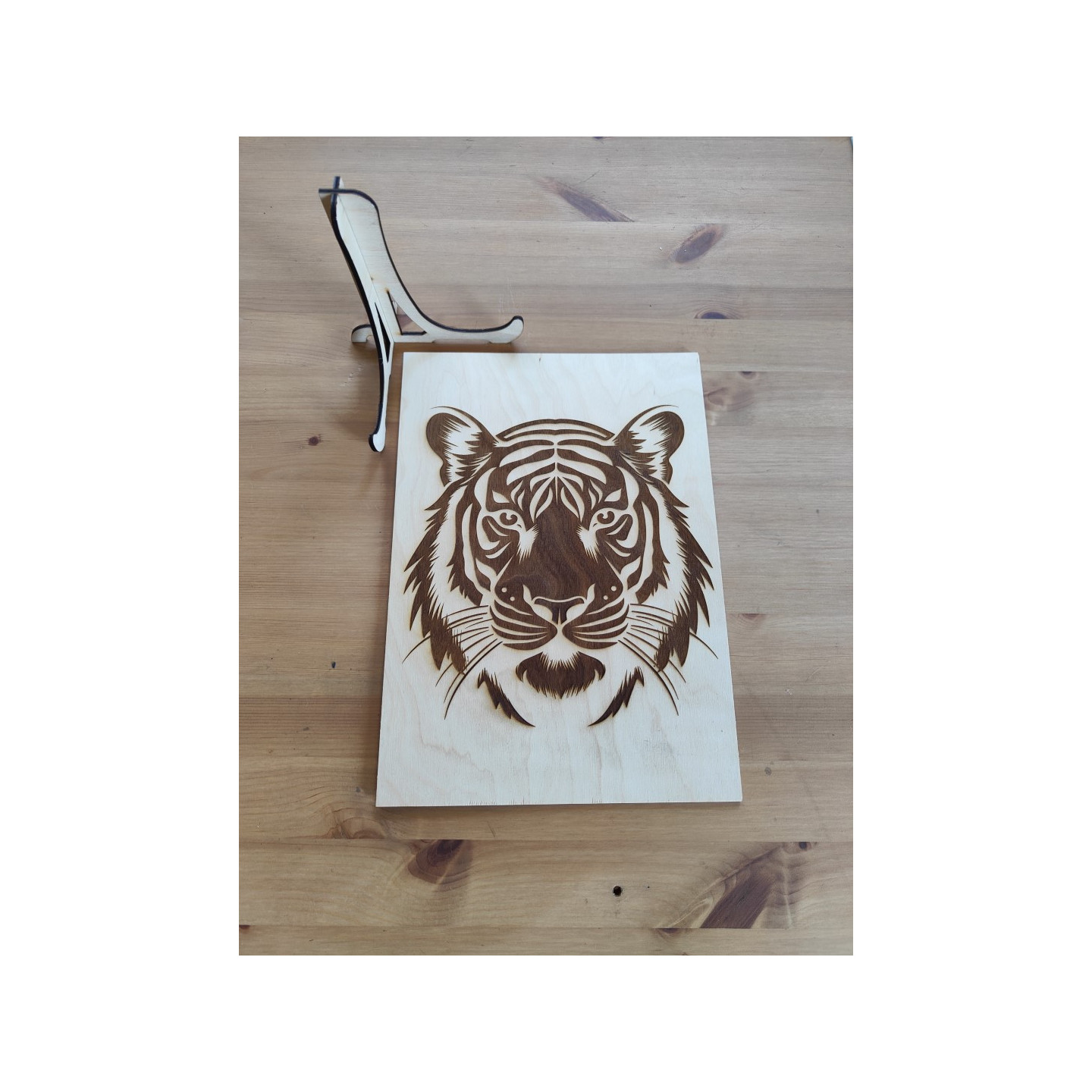 Gravure sur bois tigre